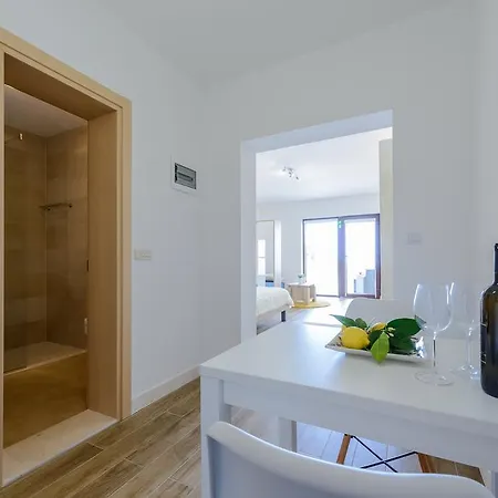Tandem Apartments With Swimming Pool Cavtat Kültér fotó