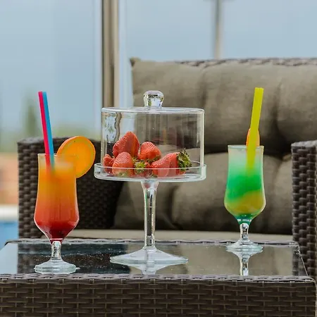 Tandem Apartments With Swimming Pool Cavtat Kültér fotó