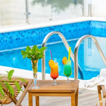 Tandem Apartments With Swimming Pool Cavtat Kültér fotó